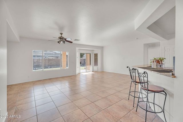 21279 E TWIN ACRES Drive, Queen Creek, AZ 85142