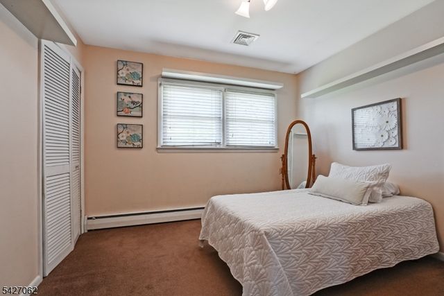 12 Emerald Ct, Clark Twp., NJ 07066