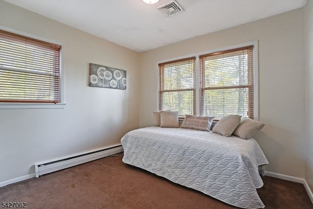 12 Emerald Ct, Clark Twp., NJ 07066