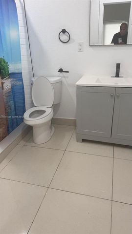 1800 NW 18th Ter 2, Miami, FL 33125