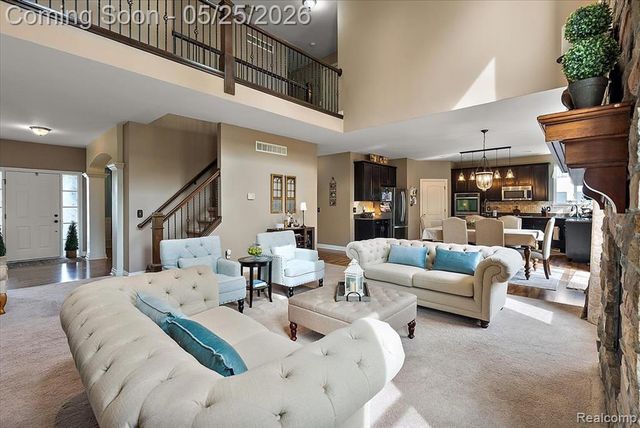 695 Dennison Court, Oakland, MI 48363