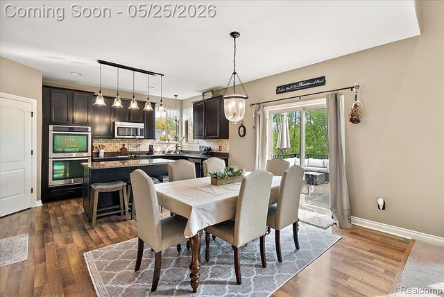 695 Dennison Court, Oakland, MI 48363