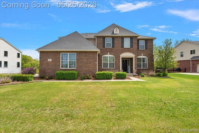 695 Dennison Court, Oakland, MI 48363