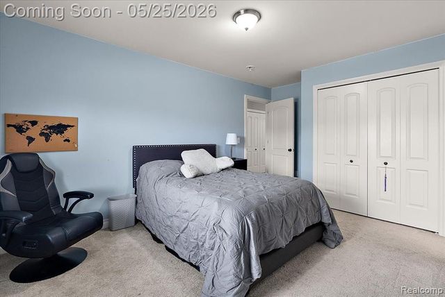 695 Dennison Court, Oakland, MI 48363