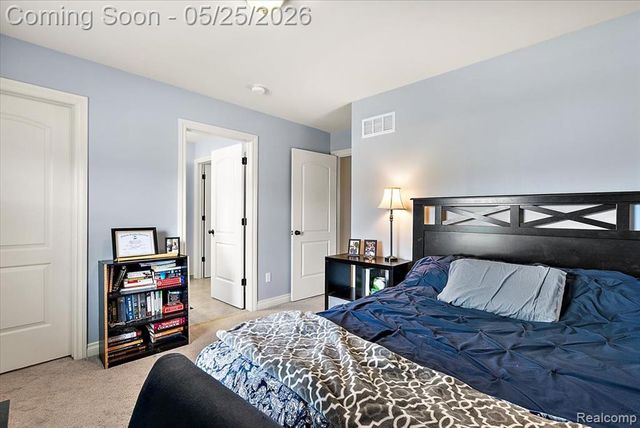 695 Dennison Court, Oakland, MI 48363