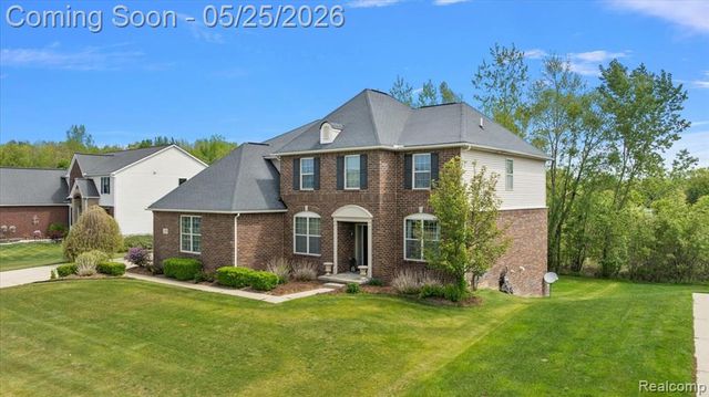 695 Dennison Court, Oakland, MI 48363