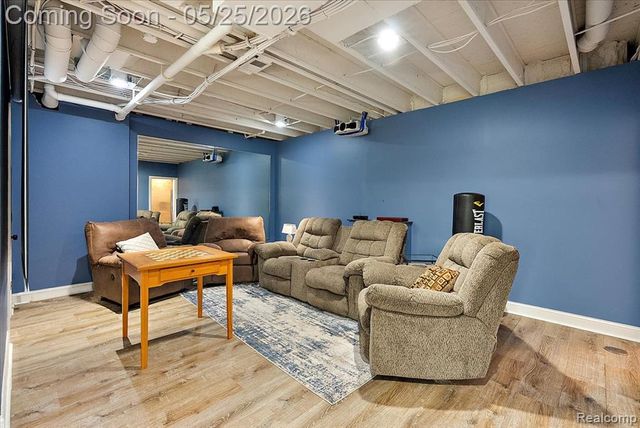 695 Dennison Court, Oakland, MI 48363