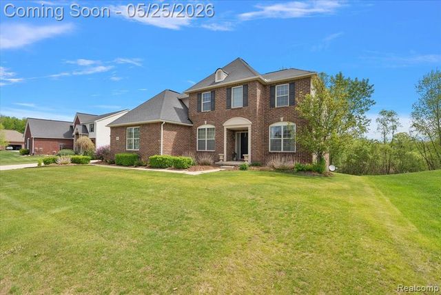 695 Dennison Court, Oakland, MI 48363