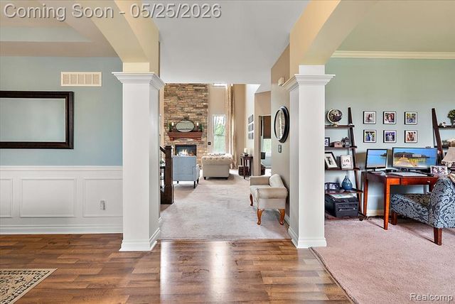 695 Dennison Court, Oakland, MI 48363