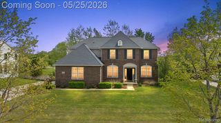 695 Dennison Court, Oakland, MI 48363