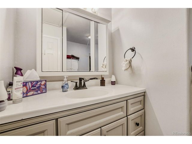 3419 S Fairfax St, Denver, CO 80222