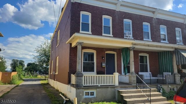 244 Irwin St, Phillipsburg Town, NJ 08865