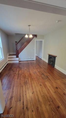 244 Irwin St, Phillipsburg Town, NJ 08865