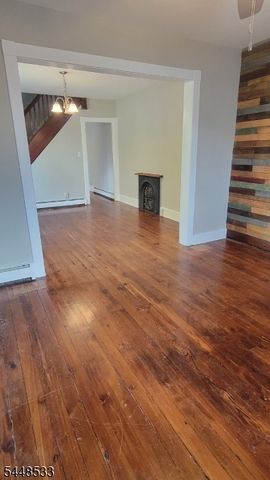 244 Irwin St, Phillipsburg Town, NJ 08865