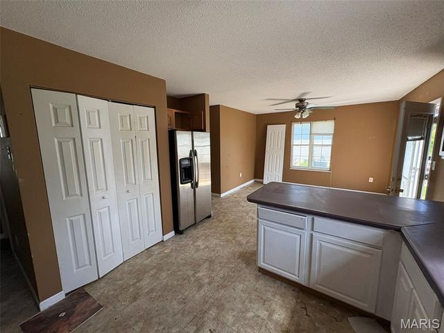 7513 Stonebridge Golf Drive, Maryville, IL 62062