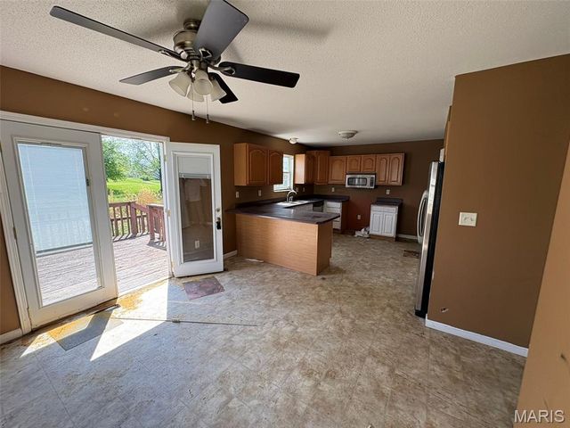 7513 Stonebridge Golf Drive, Maryville, IL 62062