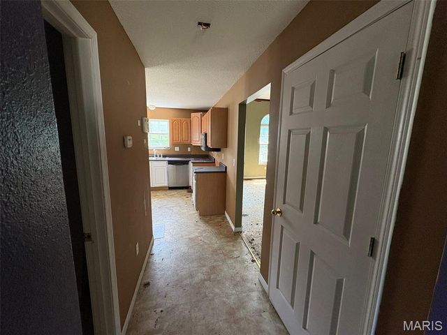 7513 Stonebridge Golf Drive, Maryville, IL 62062