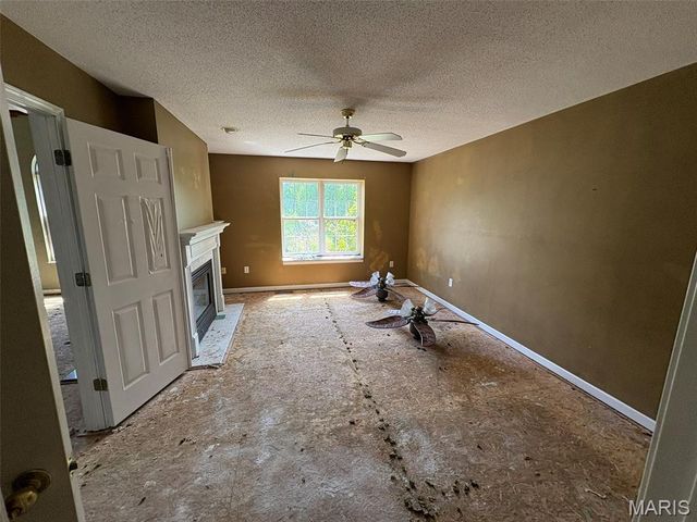 7513 Stonebridge Golf Drive, Maryville, IL 62062