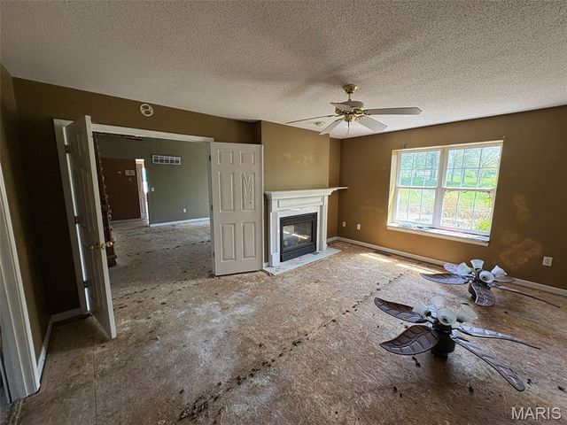 7513 Stonebridge Golf Drive, Maryville, IL 62062