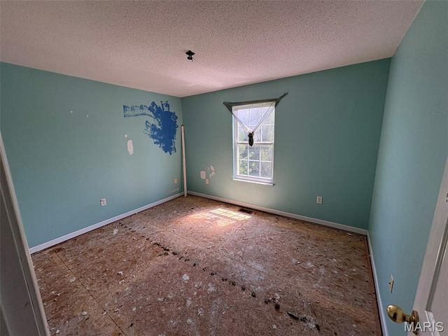 7513 Stonebridge Golf Drive, Maryville, IL 62062