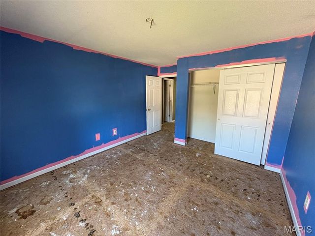 7513 Stonebridge Golf Drive, Maryville, IL 62062