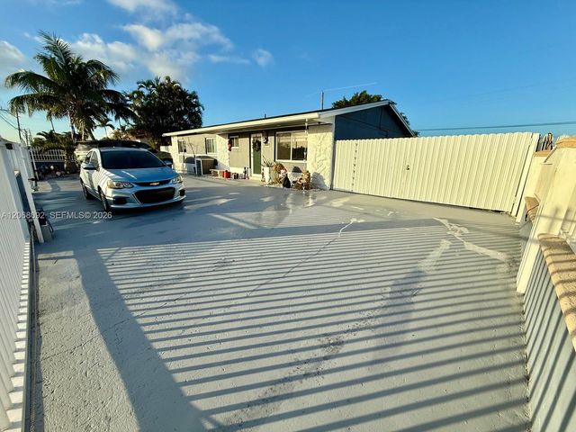 6202 SW 107th Avenue, Miami, FL 33173