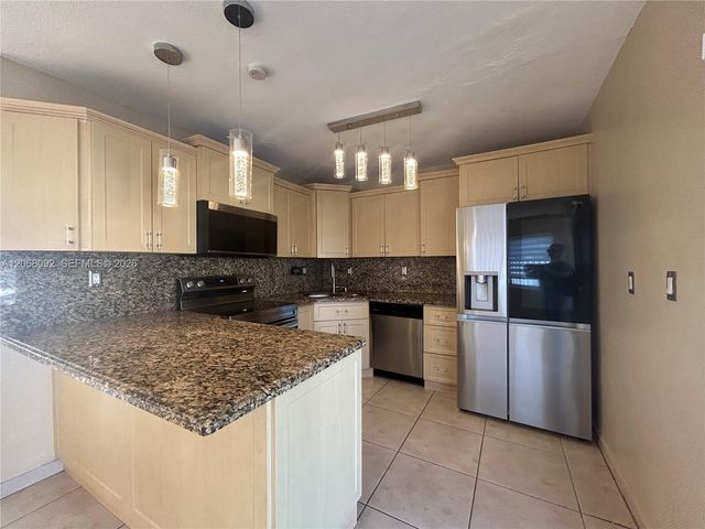 6202 SW 107th Avenue, Miami, FL 33173