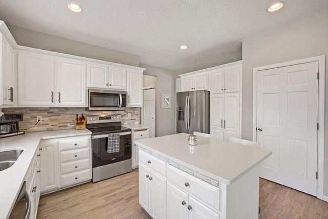 2823 Lisbon Avenue N, Lake Elmo, MN 55042