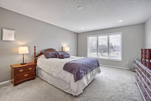 2823 Lisbon Avenue N, Lake Elmo, MN 55042