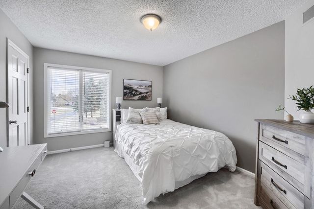 2823 Lisbon Avenue N, Lake Elmo, MN 55042