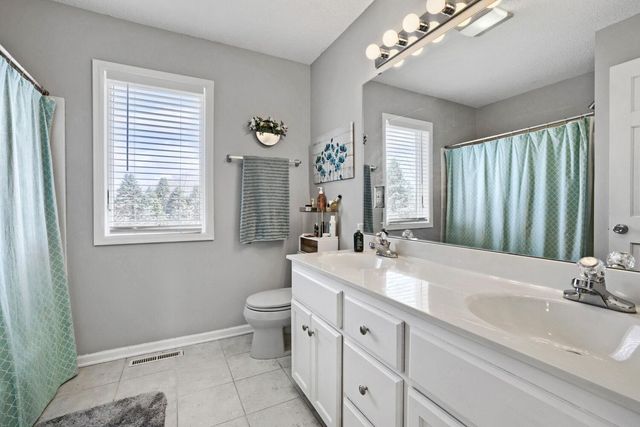 2823 Lisbon Avenue N, Lake Elmo, MN 55042