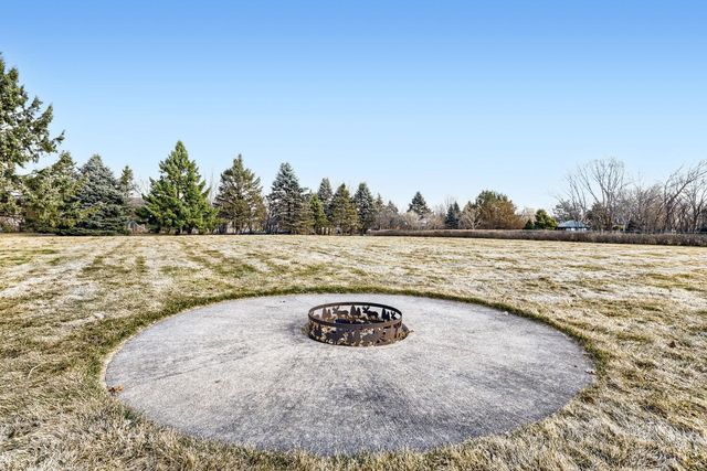 2823 Lisbon Avenue N, Lake Elmo, MN 55042