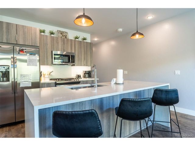 930 Blue River Pkwy 7-714, Silverthorne, CO 80498