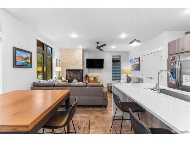 930 Blue River Pkwy 7-714, Silverthorne, CO 80498