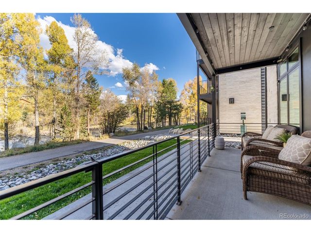 930 Blue River Pkwy 7-714, Silverthorne, CO 80498