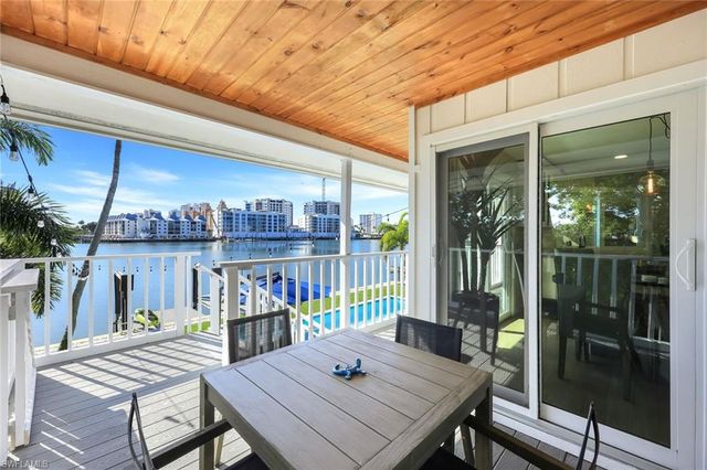 336 Oak AVE, Naples, FL 34108