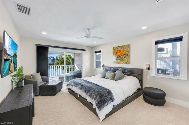 336 Oak AVE, Naples, FL 34108