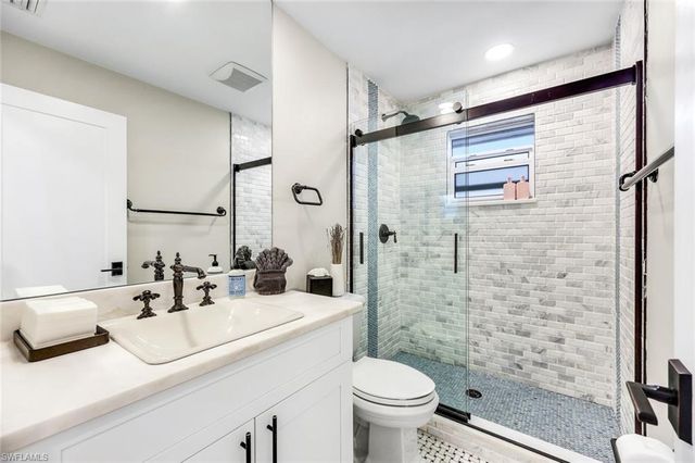 336 Oak AVE, Naples, FL 34108