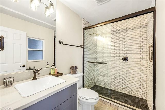336 Oak AVE, Naples, FL 34108