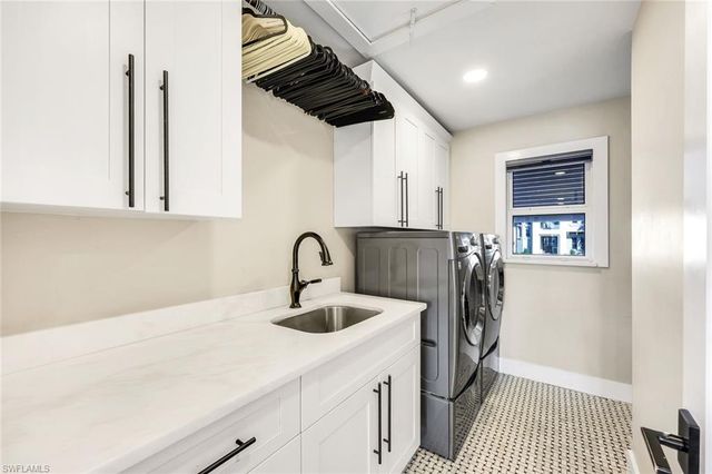 336 Oak AVE, Naples, FL 34108