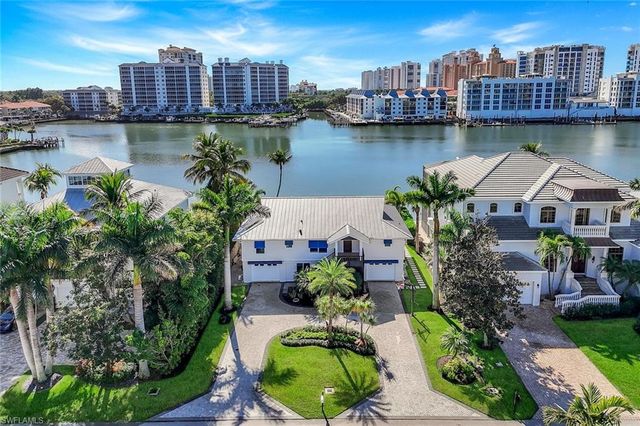 336 Oak AVE, Naples, FL 34108