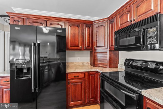 1831 BELL AVE, Chambersburg, PA 17202