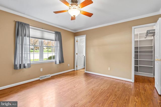 1831 BELL AVE, Chambersburg, PA 17202