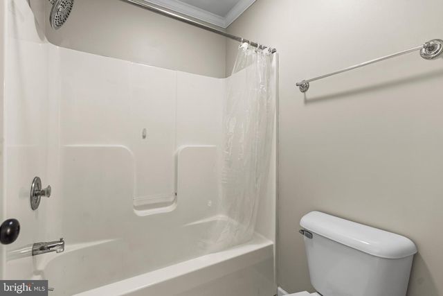 1831 BELL AVE, Chambersburg, PA 17202