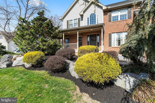 1831 BELL AVE, Chambersburg, PA 17202