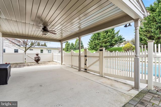 1831 BELL AVE, Chambersburg, PA 17202