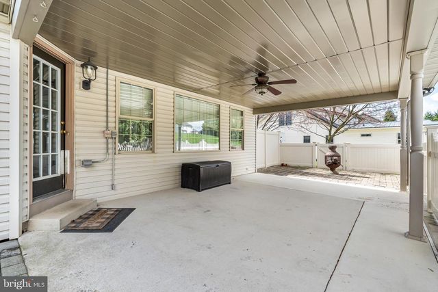 1831 BELL AVE, Chambersburg, PA 17202