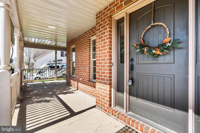 1831 BELL AVE, Chambersburg, PA 17202