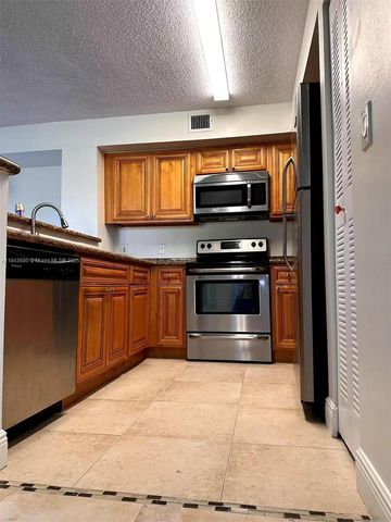 12124 Saint Andrews Pl 204, Miramar, FL 33025