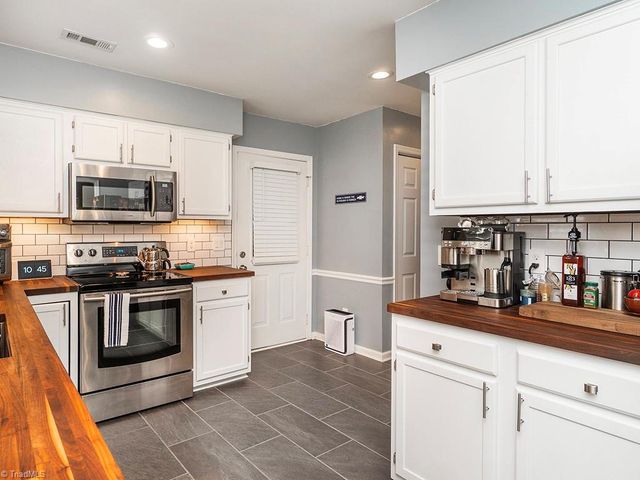 4301 Garden Club Street, High Point, NC 27265